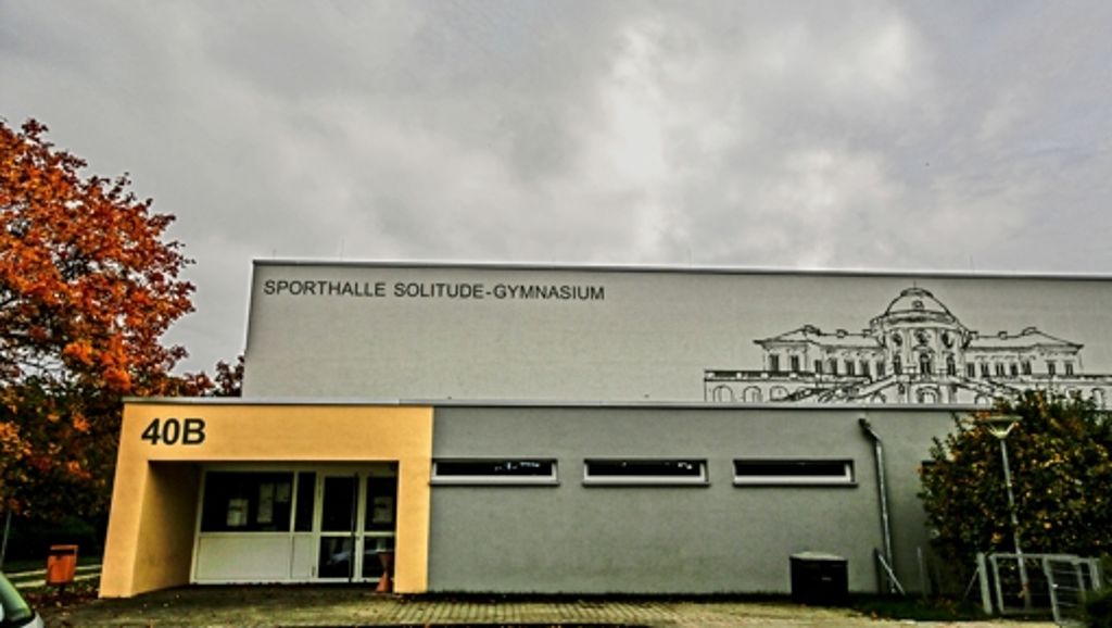 Flüchtlinge in Stuttgart: In fünf Turnhallen ziehen Flüchtlinge ein