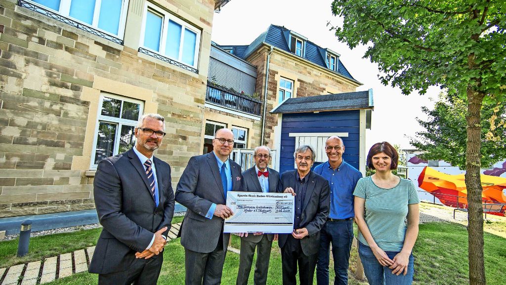 Spendenaktion im Stuttgarter Norden: Aus Gold wird Geld fürs Blaue Haus