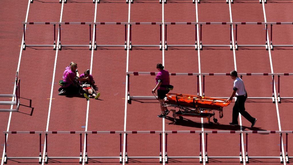 Leichtathletik-WM: Hürden-Läuferin stürzt schwer