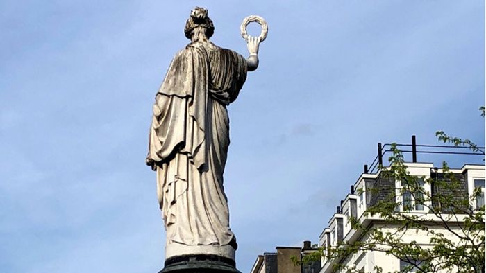 Denkmalskandal in Brüssel: Die Statue mit dem falschen Arm