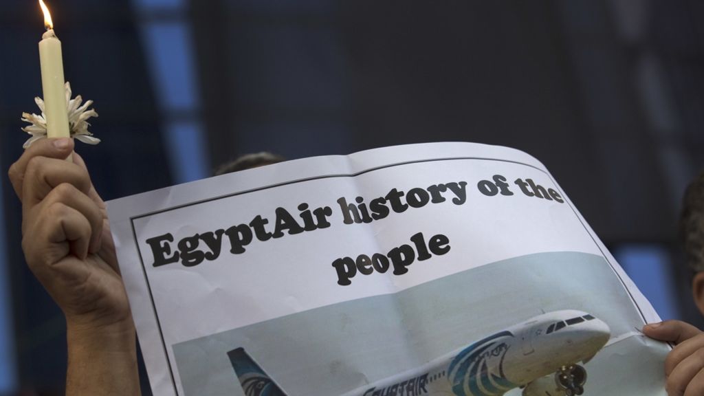 Egyptair: Signal von abgestürztem Flugzeug geortet