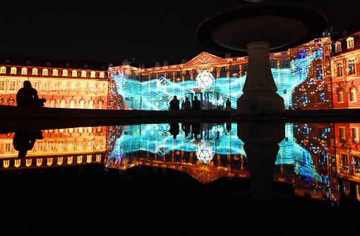Karlsruhe, Germany  wants to dive to celebrate Fesivals his castle in  a new light. Photo: dpa