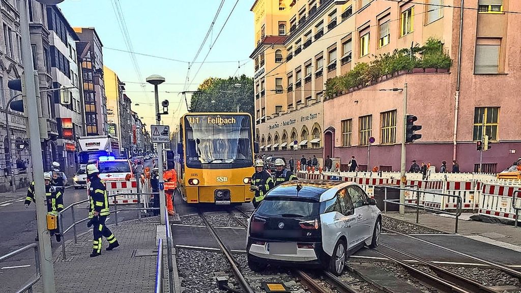 Stadtbahnunfälle in Stuttgart-Ost: Unfallserie: Autofahrer legen Stadtbahn lahm