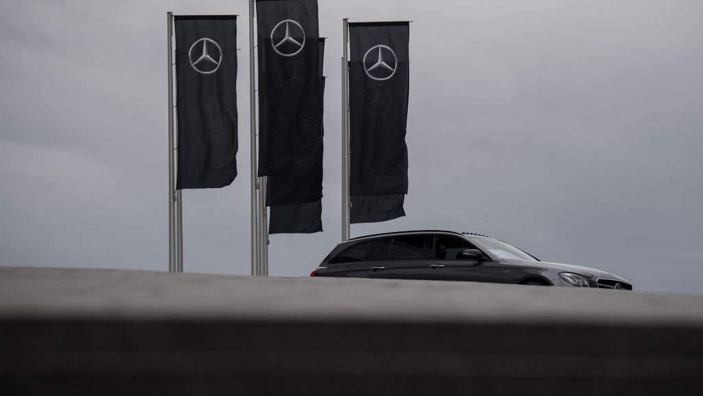 Vorwürfe gegen Autobauer: Daimler soll VW mit Selbstanzeige zuvorgekommen sein