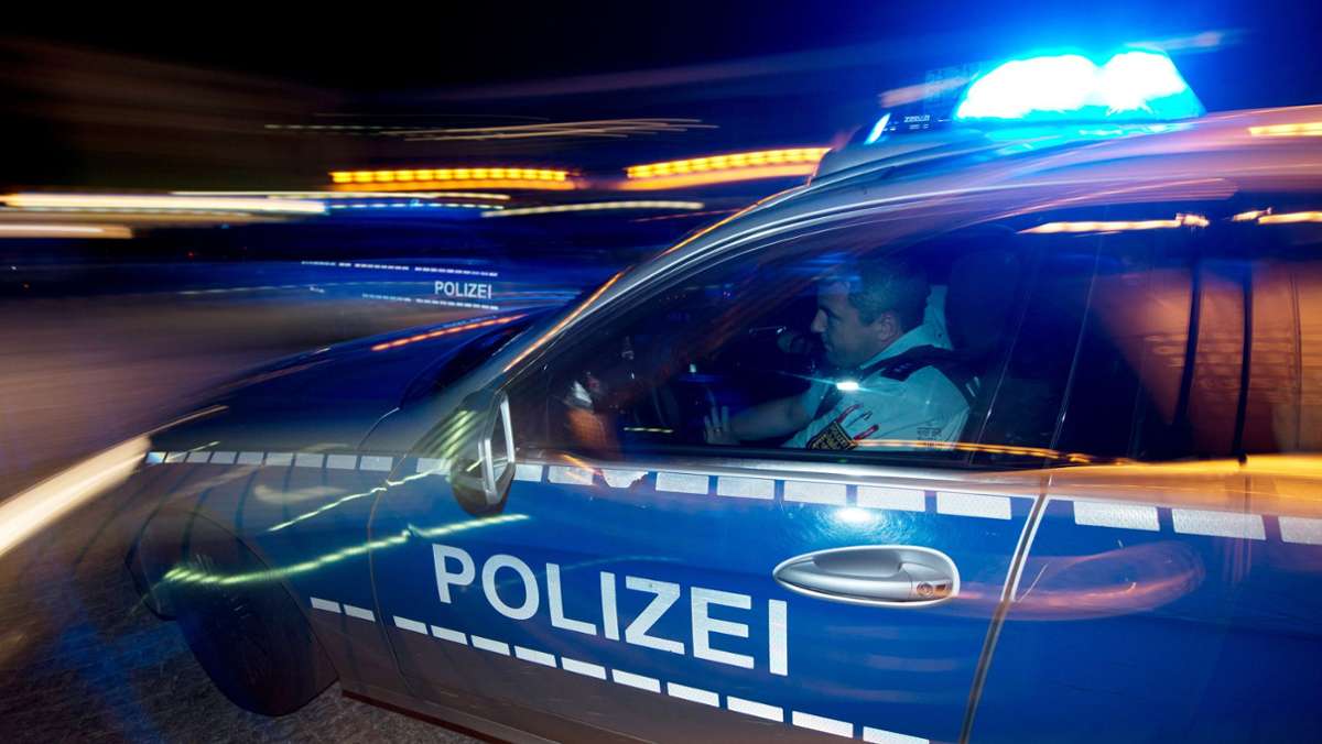 Autobahnkreuz Stuttgart: Fünf Verletzte nach Spurwechsel