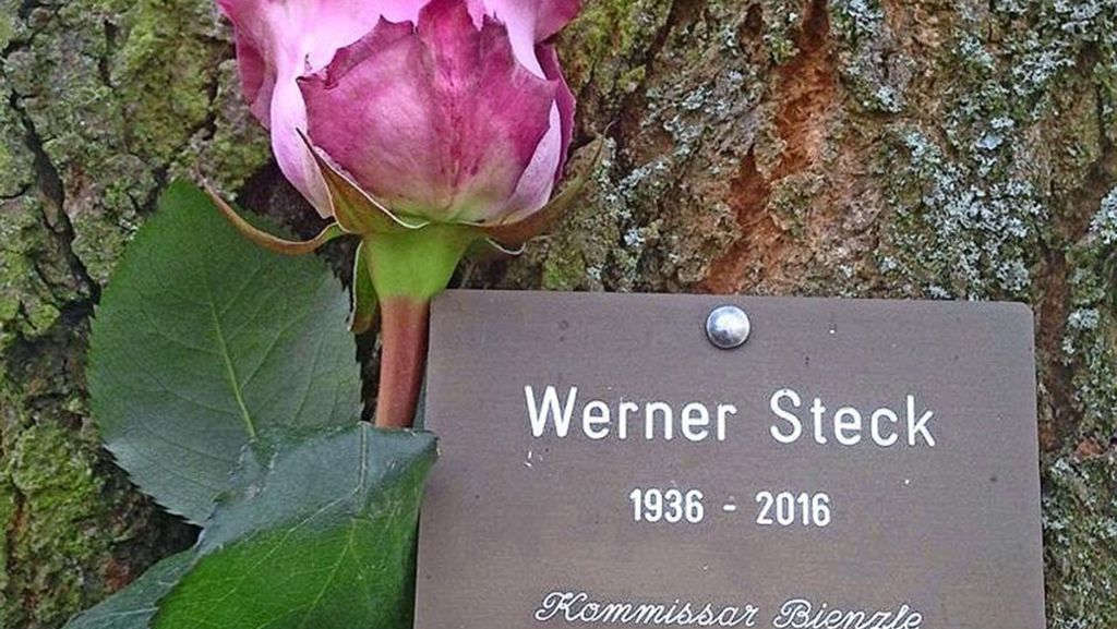 Ein Besuch auf dem Ostfilderfriedhof in Stuttgart: Der Steck und der Bienzle sind nicht vergessen