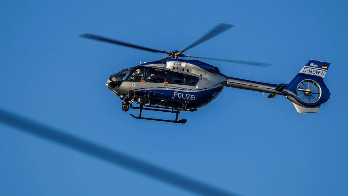 Festnahme in Neckartenzlingen: Mit Hubschrauber Tatverdächtigen entdeckt