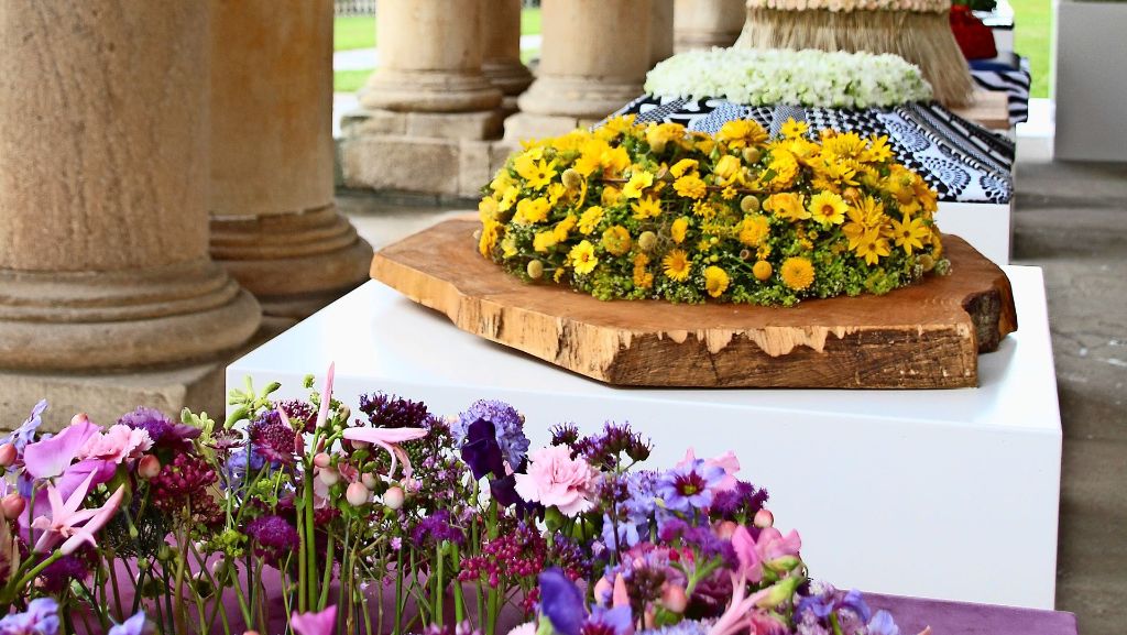 Floristmeisterschule stellt aus: Blumenpracht im Schloss Hohenheim