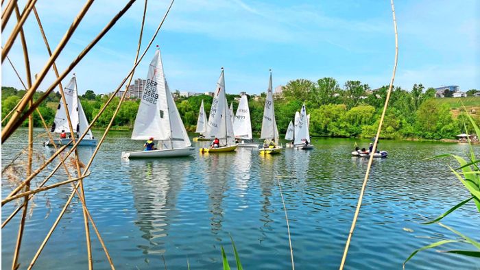 Traditionelle Regatta am 1. Mai: Auf dem Max-Eyth-See werden die Segel gehisst