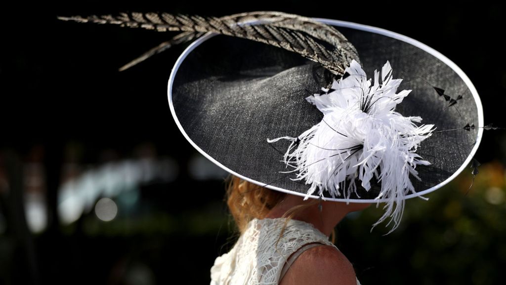 Hüte beim Pferderennen in Ascot: Die Damen zeigen Mut zur Kopfbedeckung