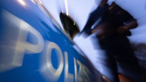 Stuttgart-Wangen: Falsche Polizisten erbeuten Schmuck – Zeugen gesucht
