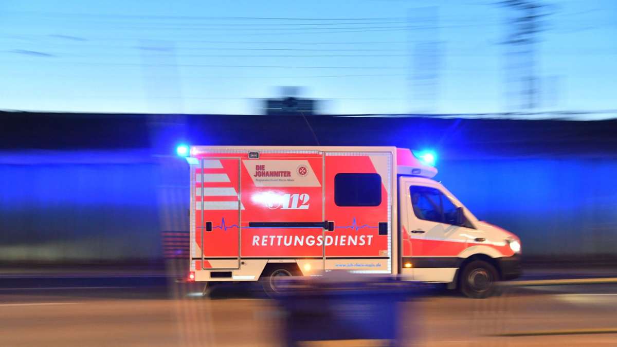 Schwerer Unfall in Sachsen: Massenkarambolage auf der A17 - 16 Menschen verletzt