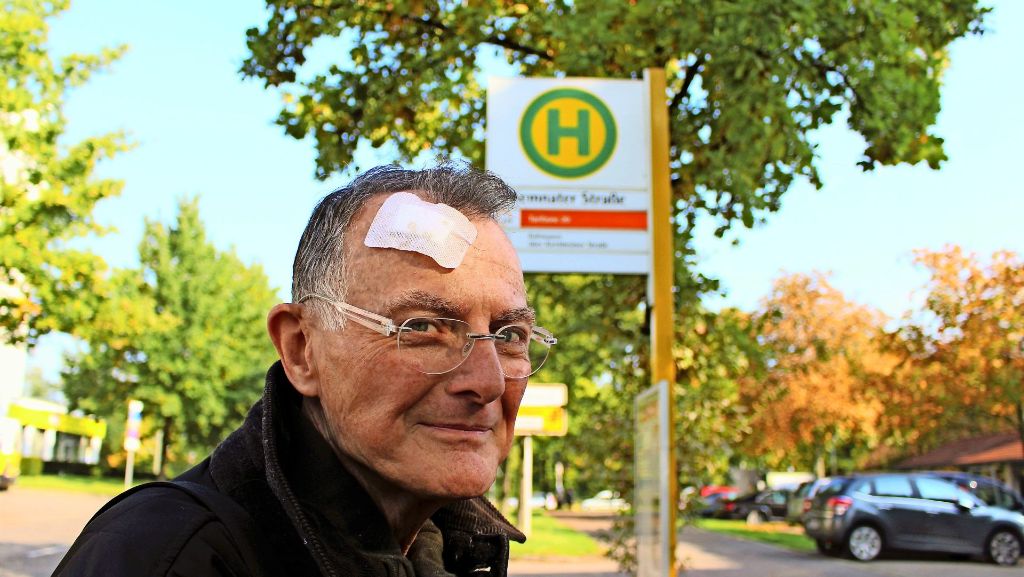 Vorfall in Stuttgart-Sillenbuch: Blutender Senior wird liegen gelassen