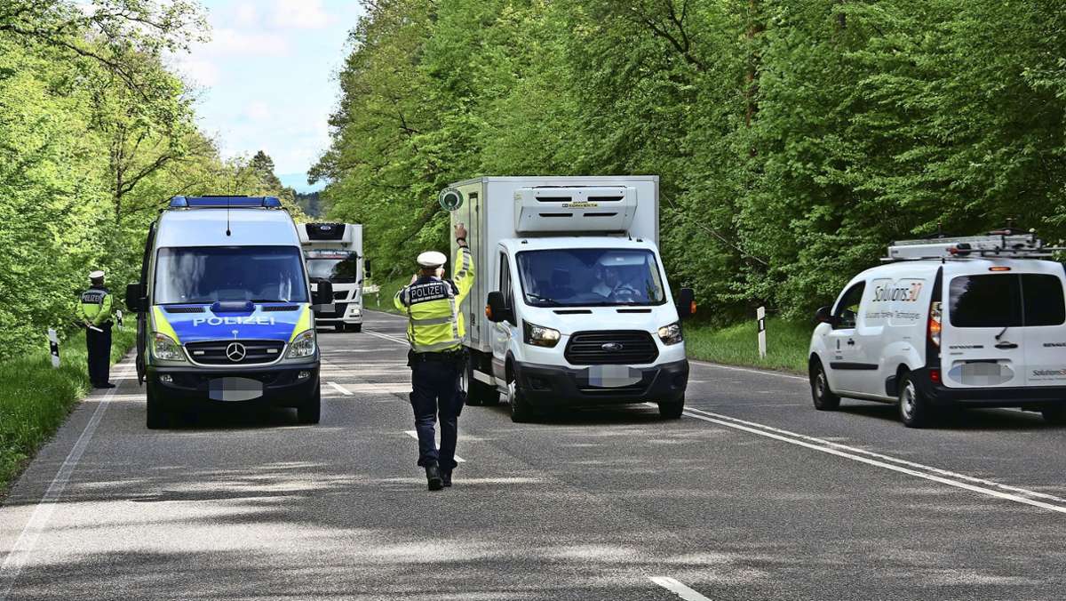 Lastwagenverkehr in Hedelfingen: Kampf gegen Lkw-Verkehr im Ort