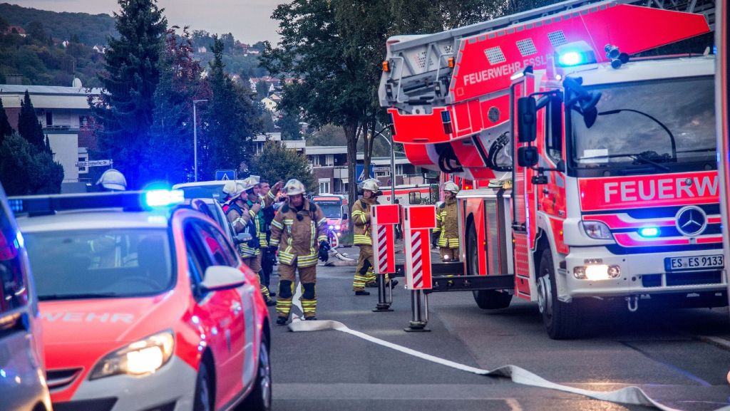Großeinsatz in Esslingen: Zehn Verletzte nach Wohnhausbrand