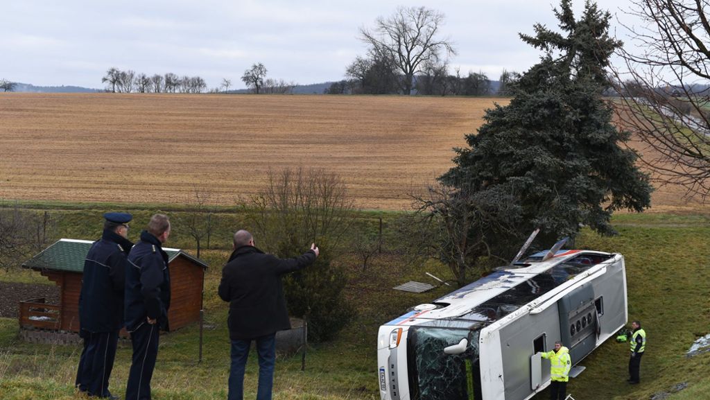 Unglück in Thüringen: Polizei gibt Details nach tödlichem Schulbusunfall bekannt