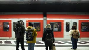 Personalausfall bei Stuttgarter S-Bahnen: Nach kurzzeitigen Ausfällen: S4 und S5 fahren wieder im 15-Minutentakt