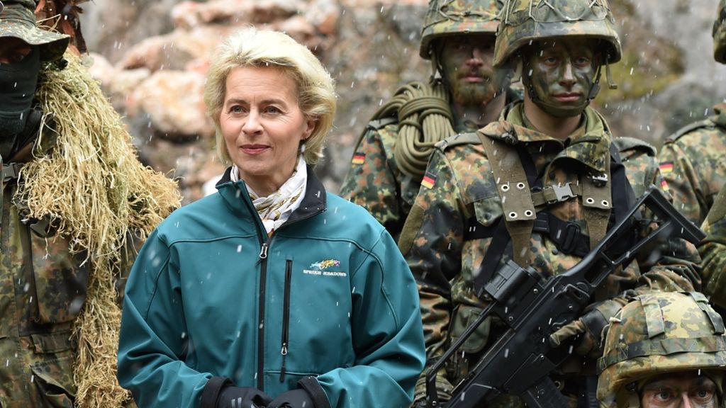 Bundeswehr: Von der Leyen schafft 7000 neue Stellen