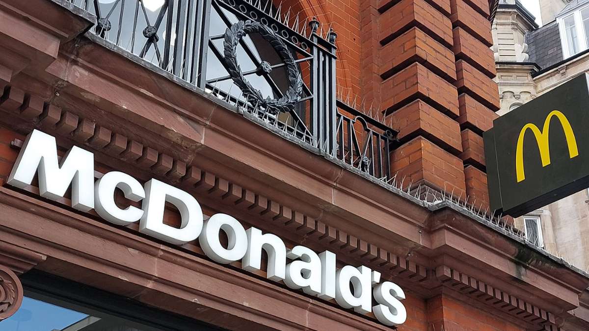 Propalästinensischer Protest in Birmingham: Mäuse in McDonald’s-Restaurant geworfen –  Mann festgenommen