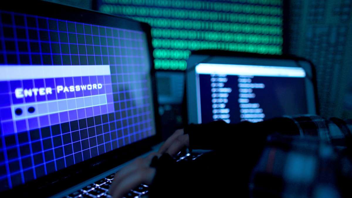 Angriffe auf Polizei und Firmen: „Wir sprechen von einem Cyberkrieg“