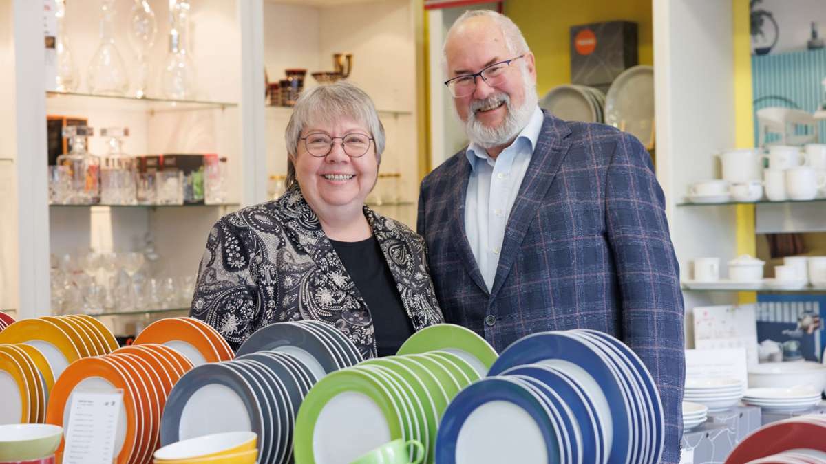 Aus für Porzellanhaus Stauss in Böblingen: Zwei Geschäftsleute geben ihr „Lebenselixier“ auf