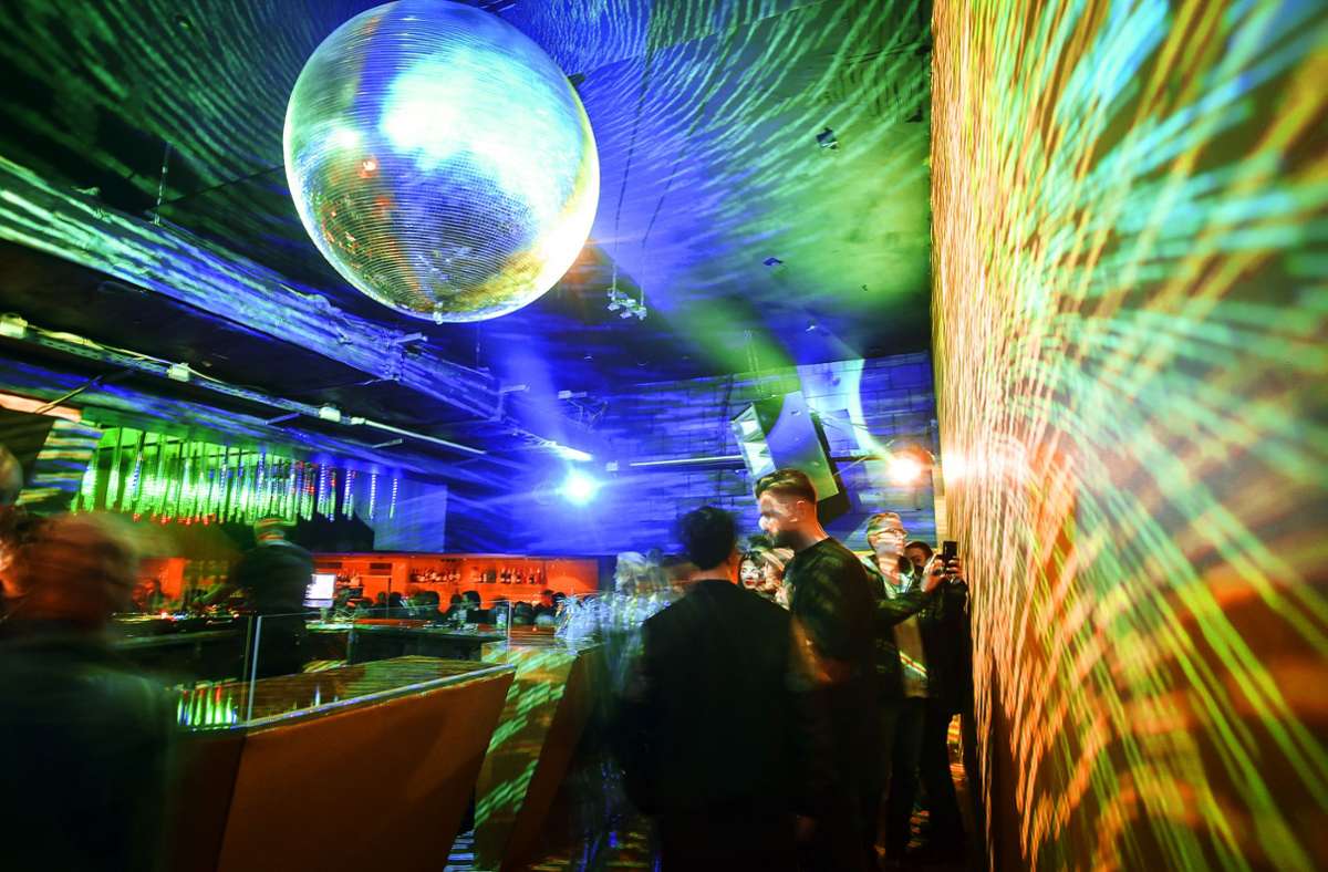 Keiner weiß, wann sich die Discokugel wieder zum Tanzen drehen darf. Foto: Foto  Lichtgut//Ferdinando Iannone
