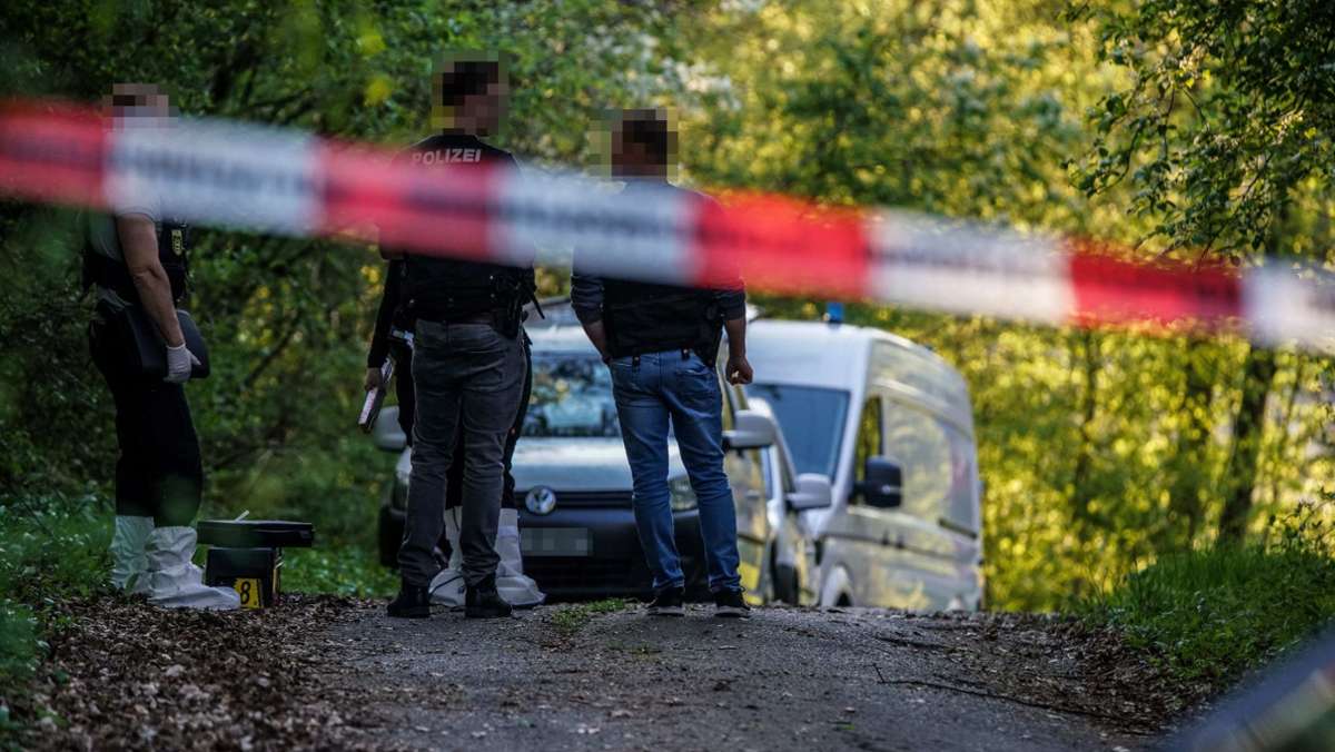 Toter bei Esslingen: Polizei sucht Hinweise zu Leiche im Waldstück