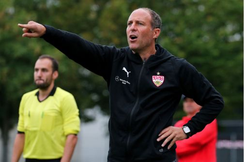 Gibt die Richtung beim VfB Stuttgart II vor: Trainer Marc Kienle. Foto: Baumann