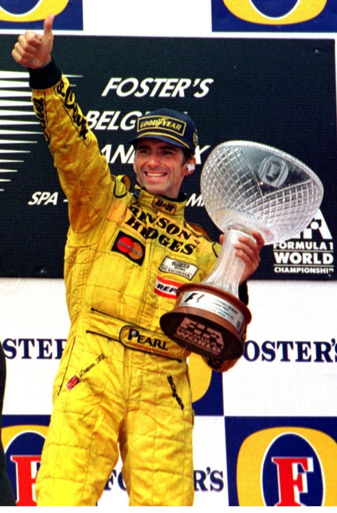Damon Hill wurde 1996 Formel-1-Weltmeister. Sein Vater Graham Hill holte zweimal den Titel – und zwar in den Jahren 1962 und 1968. Bis zu Nico Rosbergs Titel 2016 waren die Hills das einzige Vater-Sohn-Gespann, das Formel-1-Champion wurde.