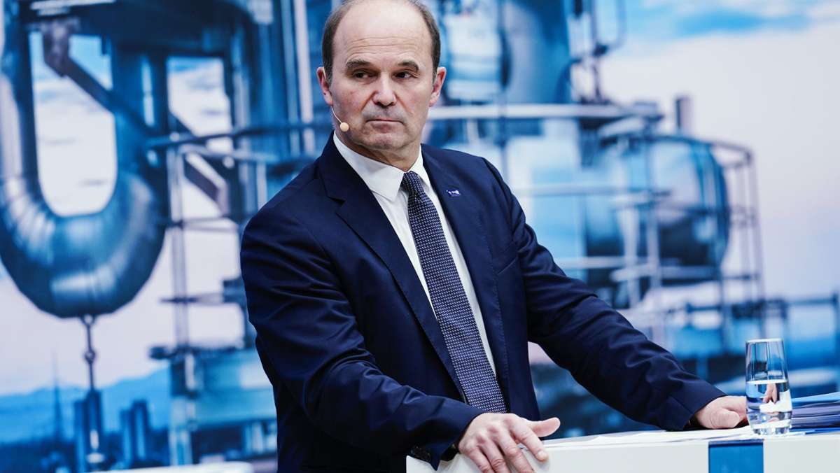 Martin Brudermüller: BASF-Chef: Schwerste Wirtschaftskrise seit Zweitem Weltkrieg möglich