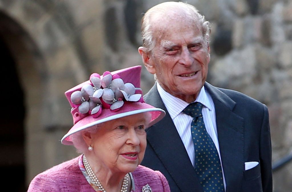 Immer zwei Schritte hinter seiner Frau, Queen Elizabeth II., und nie um einen flotten Spruch verlegen: So kennen und lieben die Briten Prinz Philip. Foto: dpa