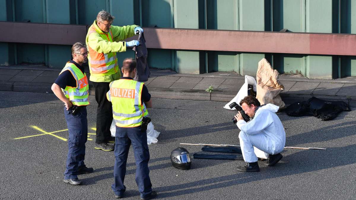 Berliner Stadtautobahn gesperrt: Polizei untersucht Munitionskiste – Unfälle offenbar politisch motiviert