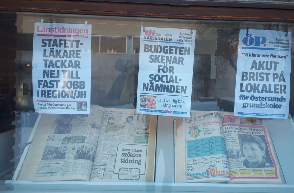 Die Schlagzeilen der Zeitungen – auch dabei bleibt dem deutschen Reporter verborgen, um was sich die schwedischen Kollegen am Vortag gekümmert haben.