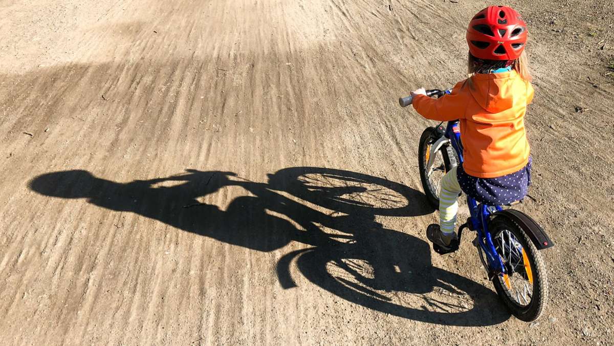 Unterwegs zu Mama: Sechsjähriger radelt auf kanadischer Autobahn