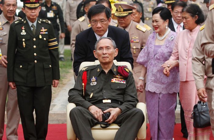 Nach dem Tod von König Bhumibol: Ein Jahr Staatstrauer in Thailand