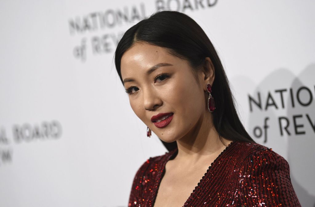 Constance Wu wurde durch die ABC-Fernsehserie „Fresh Off the Boat“ bekannt. In der Komödie „Crazy Rich Asians“, die mit dem „Best Ensemble Cast“-Award ausgezeichnete wurde, spielt sie die Hauptrolle „Rachel Chu“.