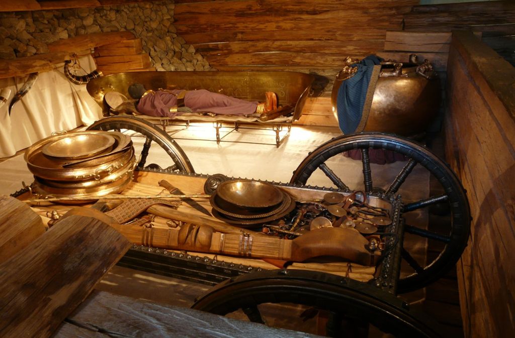 Einzigartige Funde offerierte das Grab des Keltenfürsten in Hochdorf – die Originale zeigt das Landesmuseum, die Repliken das Keltenmuseum.