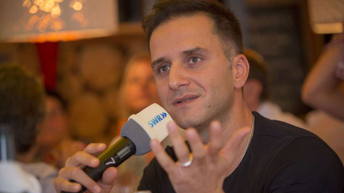 Özcan Cosar: Comedian aus Stuttgart startet eigene Fernsehshow