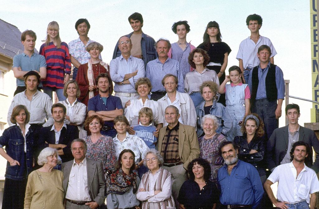 Das Ensemble am Start der Serie 1985