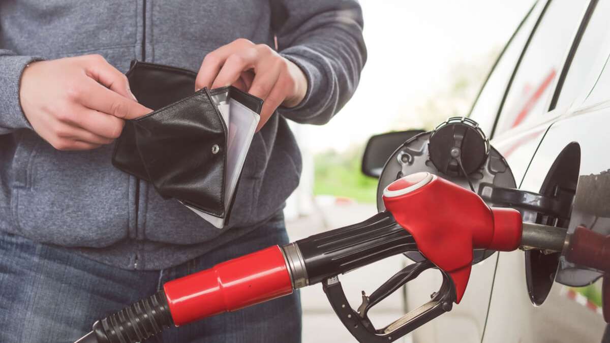 Die Preise für Benzin klettern in Deutschland immer höher. Was genau die Gründe dafür sind, haben wir für Sie in diesem Artikel zusammengefasst.