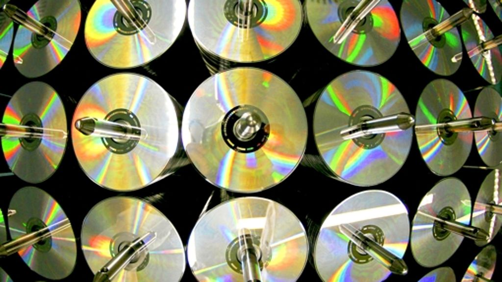  Bereits ein Fünftel des Umsatzes der deutschen Musikindustrie wird online erzielt. Das CD-Geschäft schrumpft, bleibt aber die wichtigste Einnahmequelle der Branche. 