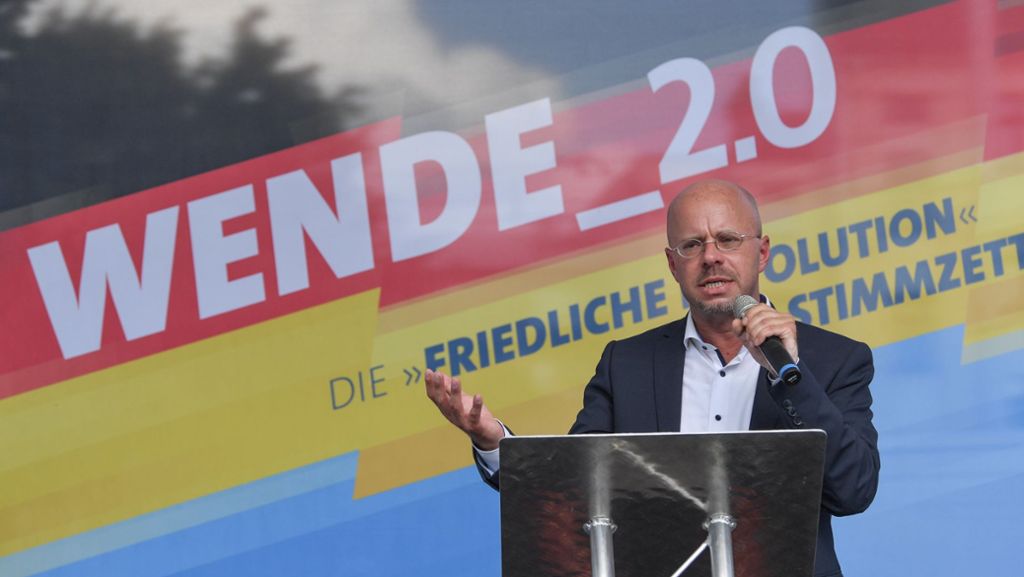 Landtagswahl in Brandenburg: Kalbitz räumt Teilnahme an rechtsextremer Demo in Athen ein