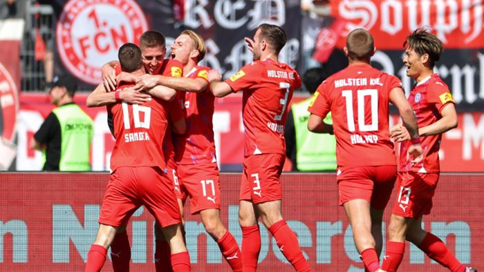 Kiel hat Aufstieg vor Augen - HSV siegt, St. Pauli verliert