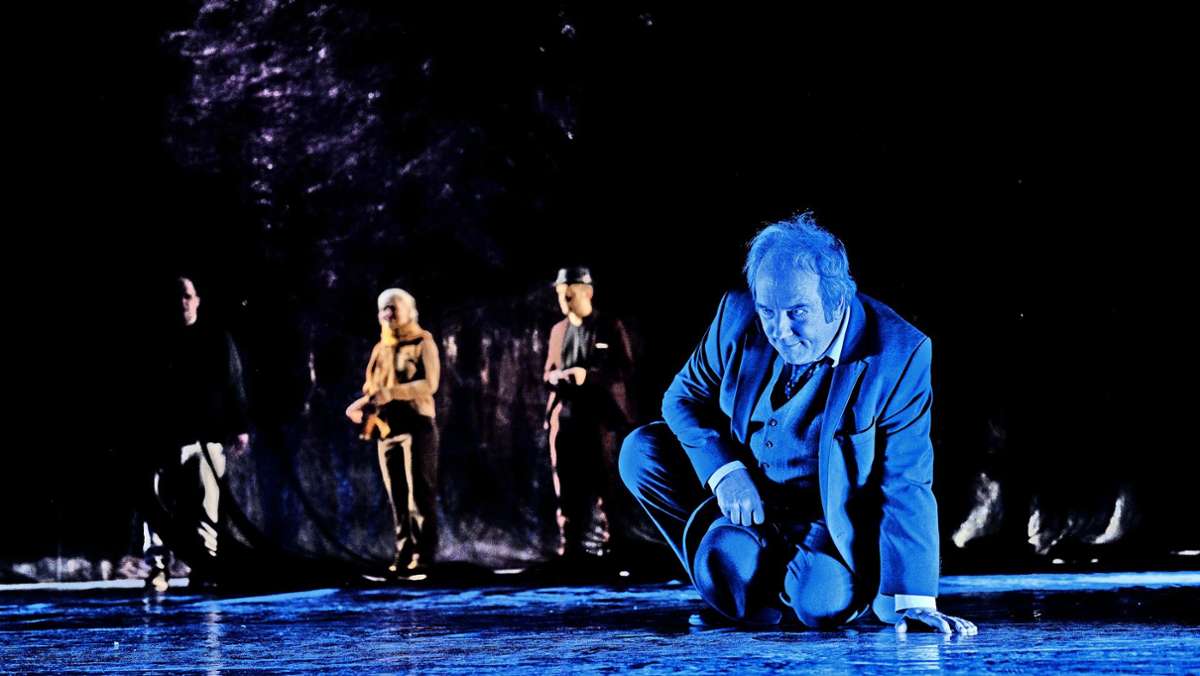  Die Württembergische Landesbühne Esslingen zeigt bei Arthur Millers „Tod eines Handlungsreisenden“ Schauspielertheater vom Feinsten. 