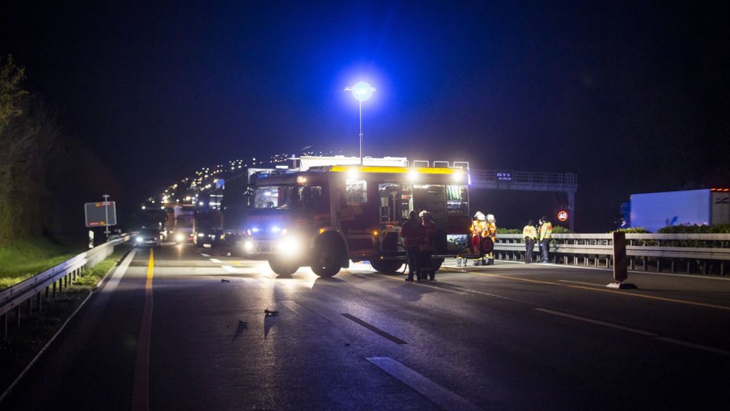 Unfall A 81 bei Mundelsheim: Tödliche Falle Fahrbahnrand