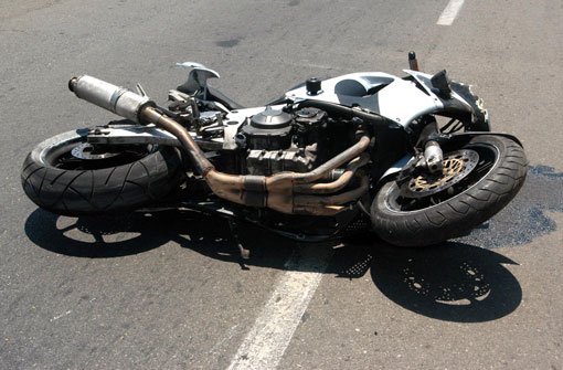 12.7.: Motorradfahrer stirbt bei Unfall