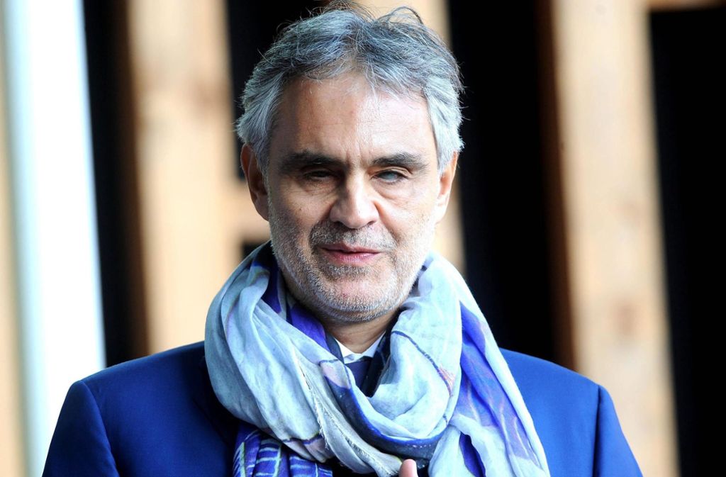 Eigentlich wollte Andrea Bocelli schon im März 2018 in Stuttgart auftreten, doch dann musste er absagen. Jetzt kommt er am 11. Januar in die Schleyerhalle.