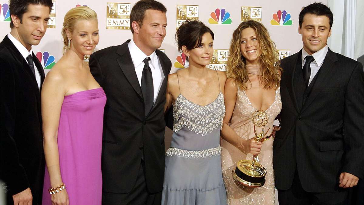  „Friends“-Anhänger mussten lange auf ein Wiedersehen mit den Schauspielern der Kultserie warten, die Coronapandemie hatte die Dreharbeiten verzögert. Nun ist die Reunion im Kasten. 
