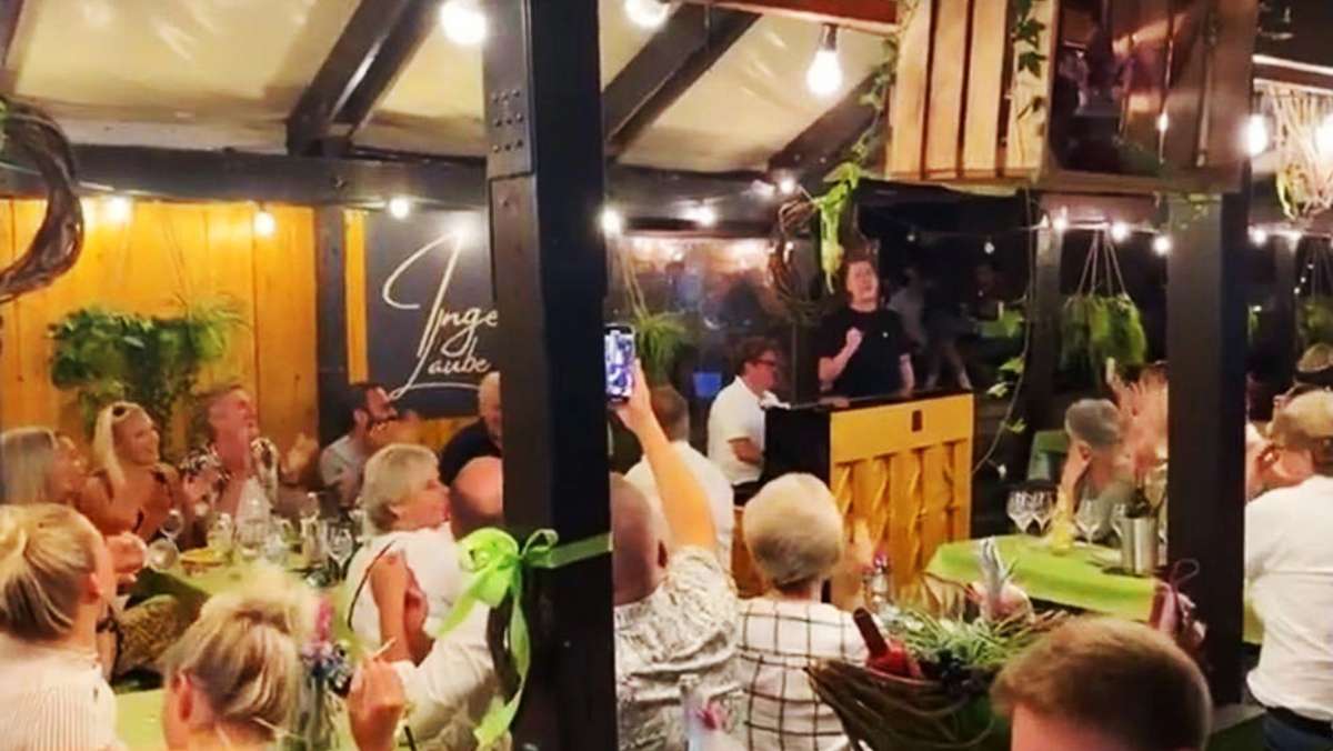 „Layla“ beim Weindorf: Warum DJ Robin spontan seinen Skandalsong in Stuttgart  singt