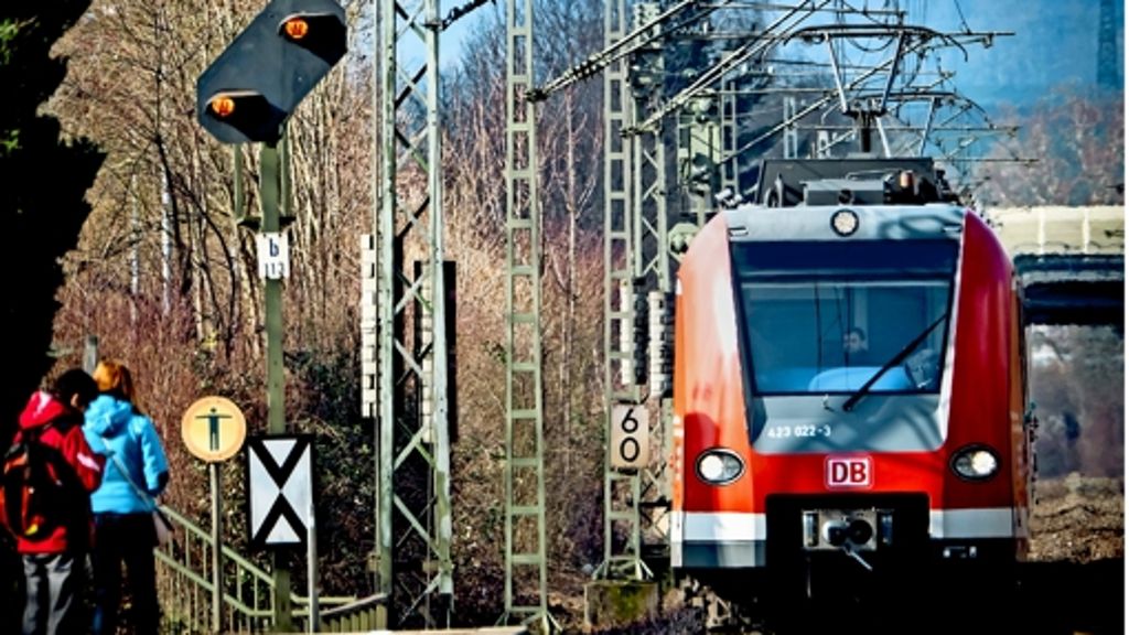 Deutsche Bahn: Kritische Fragen zu Funklöchern